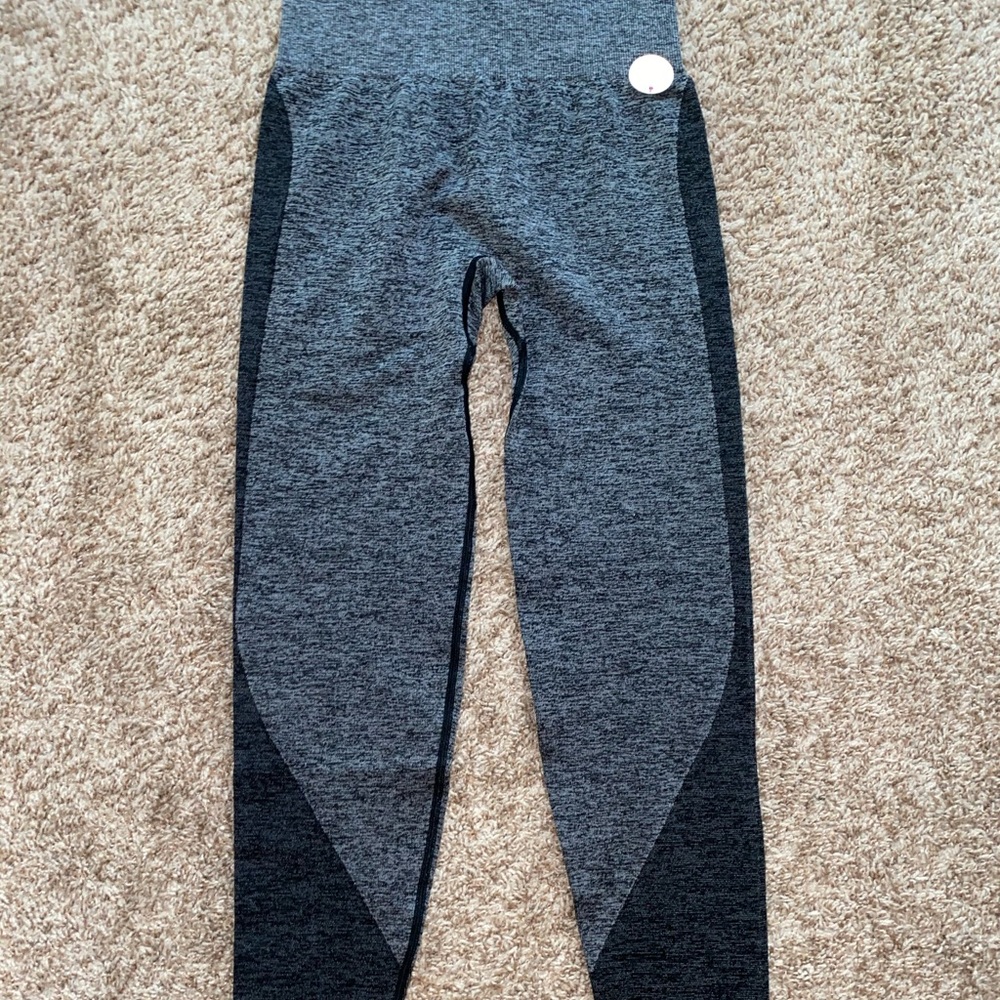 Victoria’s Secret pink seamless leggings